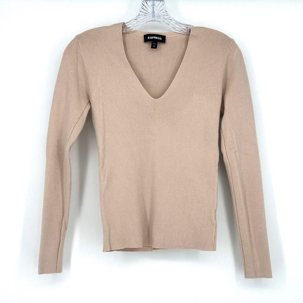 Express Women's Pullover Sweaters Size M Nude Tan Long Sleeve Ribbed Knit V-Neck